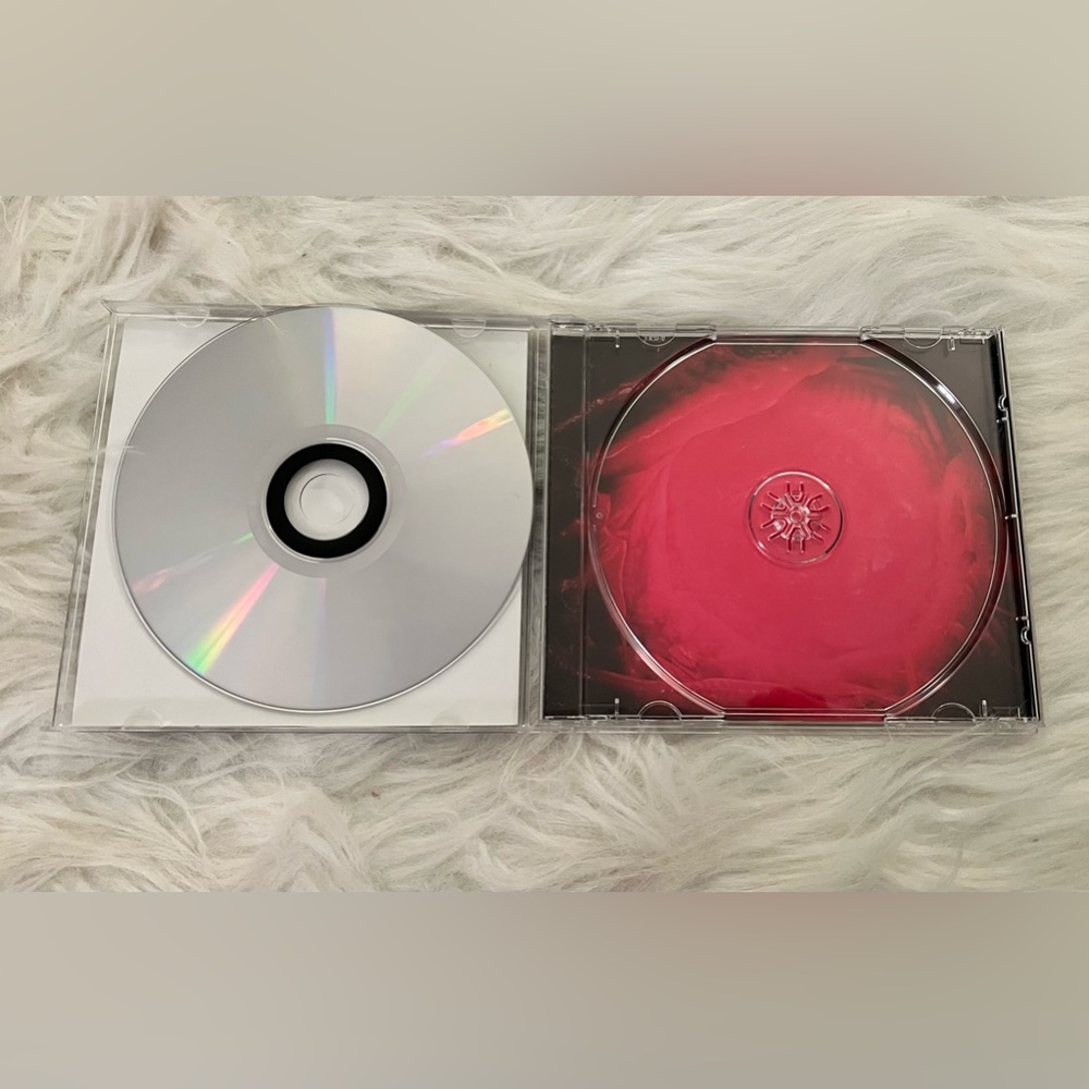 Lady Gaga Autographed Chromatica Album - Picture 4 of 5